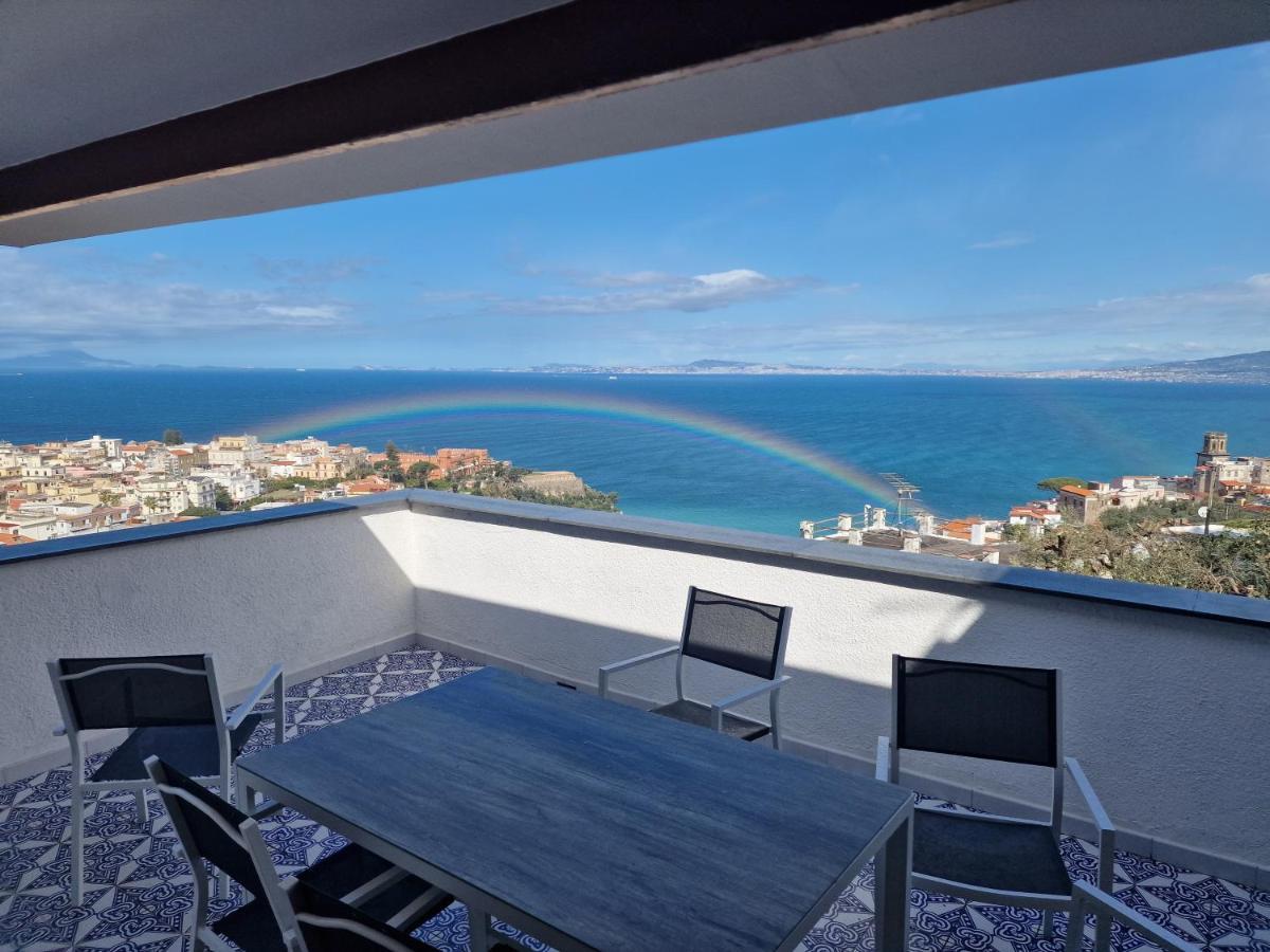 Appartamento In Villa Ariel Vico Equense Exteriör bild
