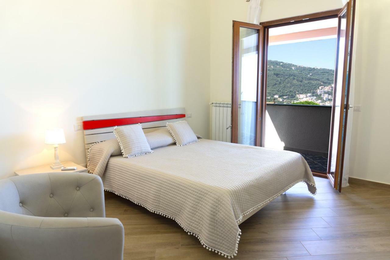 Appartamento In Villa Ariel Vico Equense Exteriör bild